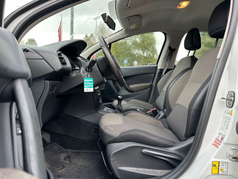 Citroën C3 PureTech 68 Attraction Klimaanlage ISOFIX Tüv in Schopfheim