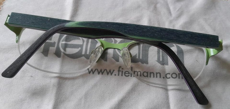 Brille mit Stärke grün petrol inklusive Etui und Reinigungstuch in Schwerin