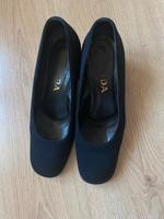 PRADA Vintage Pumps mit breitem Absatz Gr. 36 Hessen - Königstein im Taunus Vorschau