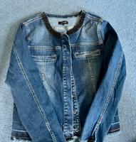 Modische kurze blaue Jeansjacke mit Strass von More & More Gr. 40 Nordrhein-Westfalen - Wenden Vorschau