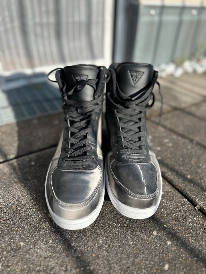 GUESS Herrenschuhe High Sneaker Metallic - Größe 44 in Böblingen