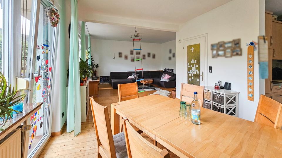 Zweifamilienhaus mit Doppelgarage in Eilhausen zu verkaufen in Lübbecke 