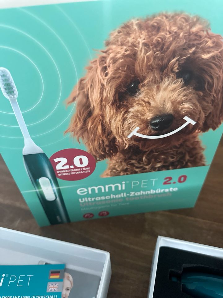 Emmi Pet 2.0 Ultraschall-Zahnbürste in Reichertshausen