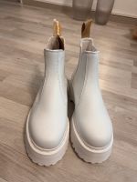 DR.MARTENS VEGAN 2976 SQUAD MONO STIEFEL Unisex Mitte - Wedding Vorschau