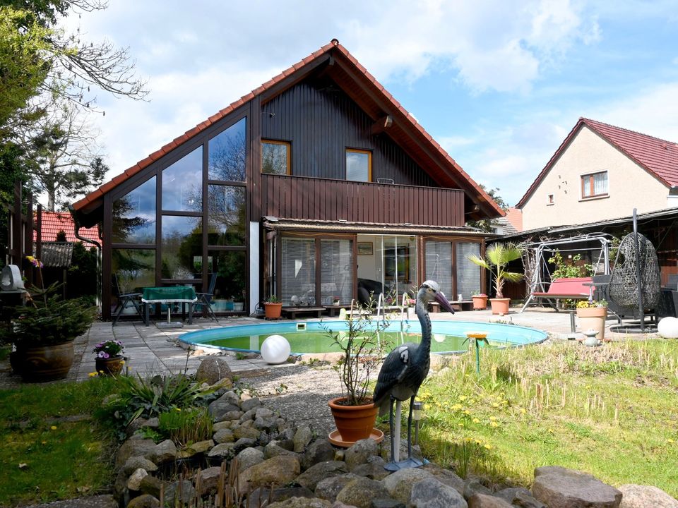 RESERVIERT! direkt am See ruhig leben, modernes Einfamilienhaus mit Sauna und Pool in Rietz