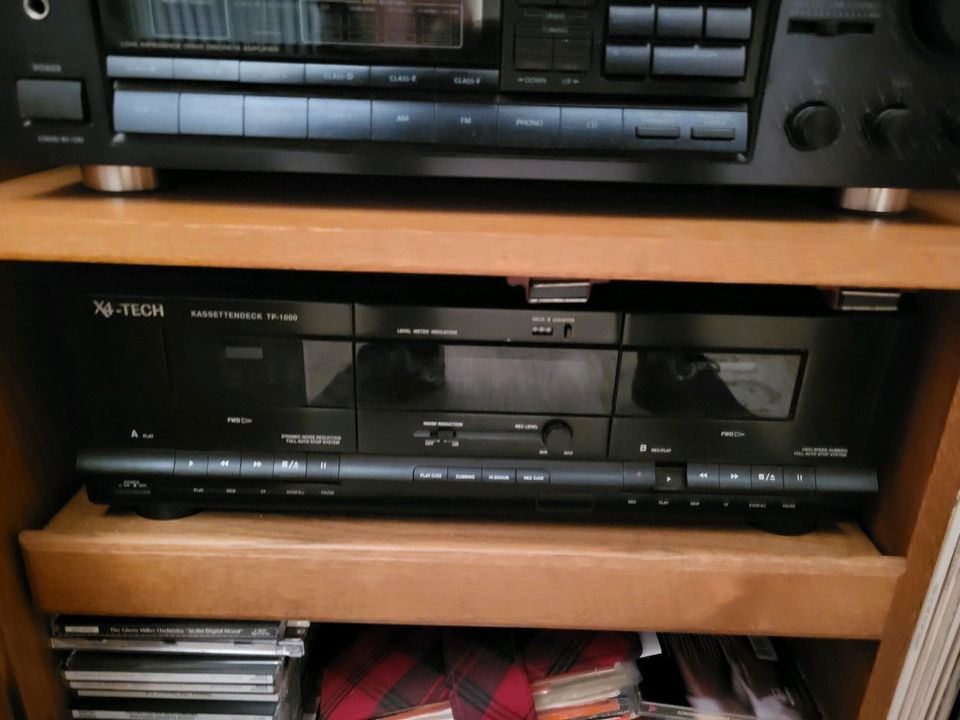 Stereoanlage (CD Kassette Radio) in Schwalbach a. Taunus