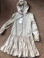 Kleid mit Kapuze neu mit Etikett XS creme Stufenrock Zara Brandenburg - Oranienburg Vorschau