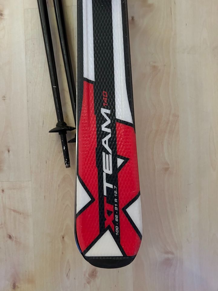 Ski Set Techno Pro 140 cm mit Stöckern und Schuhen in Gleichen