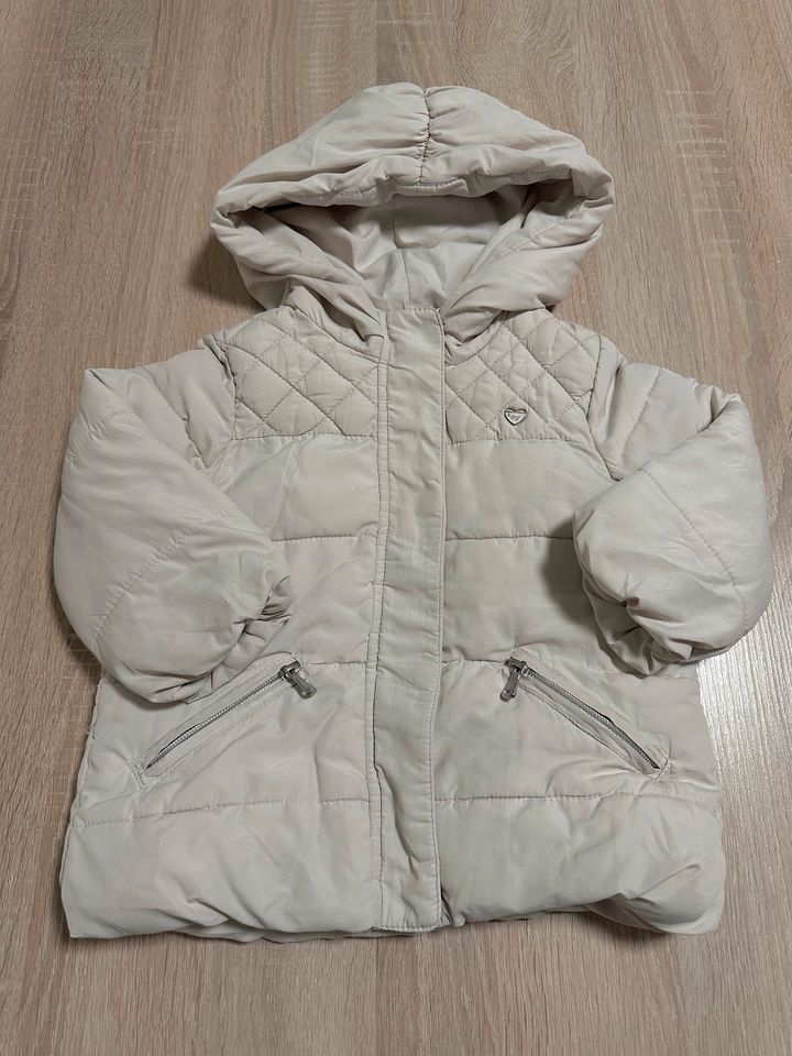 Zara Winterjacke mit Kapuze Gr. 92 in Mülheim (Ruhr)