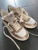 Replay Schuhe Damenschuhe Gr. 39 neuwertig sneaker  weiß braun Baden-Württemberg - Bad Krozingen Vorschau