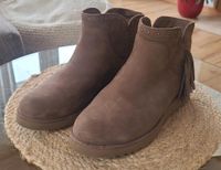 Ugg Stiefeletten Kristin slim neuwertig Gr. 39 Bielefeld - Brackwede Vorschau