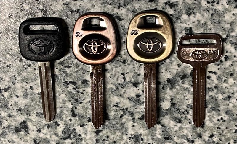 Toyota Supra JZA80 Schlüssel Rohling Key blank in Bayern - Mömbris, Ersatz- & Reparaturteile