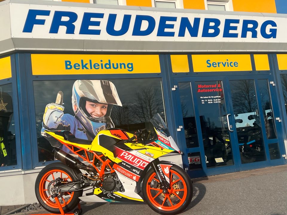 Supersport-300 WM-Bike,KTM RC390R,Akrapovic,Mectronik,WP-Kit,Brembo,Top-Zustand,SSP300,Rennmotorrad,Rennmaschine in Bischofswerda