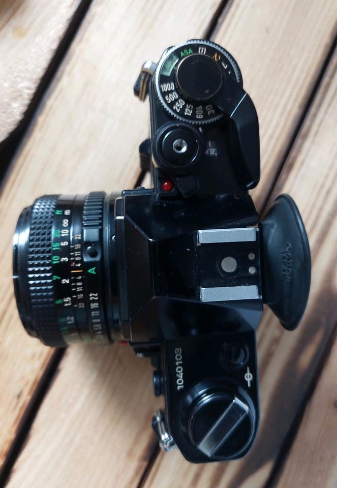 Canon AE-1 BLACK Kamera mit 50mm f1.8 Objektiv analog vintage in Bremen