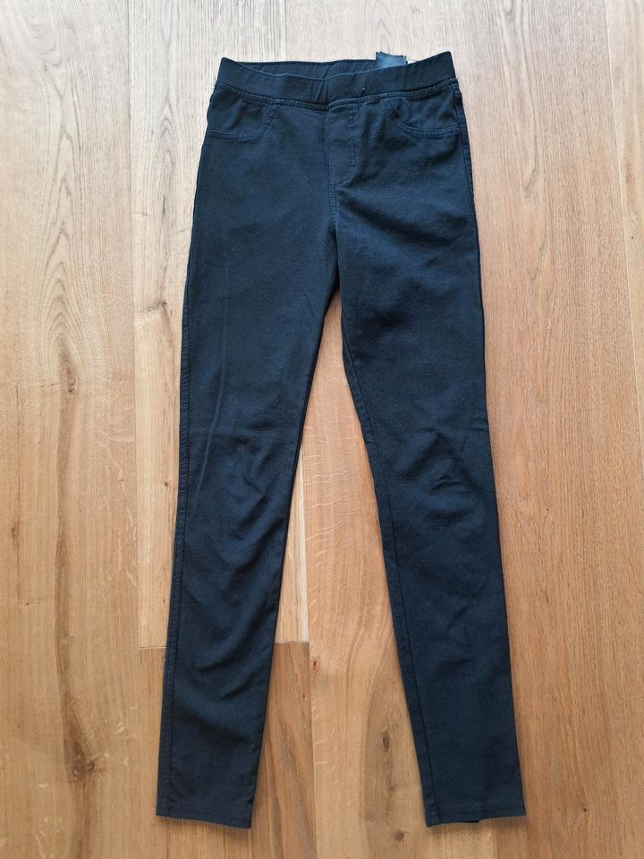 H&M Jeggings Jeans Gr. 158 *top Zustand* in Enger