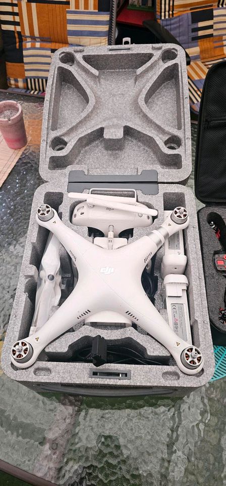Drohnen Set letzt Chance müssen weg wegen Umzug  morgen in Kutenholz