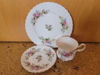 altes, wertvolles Sammelgedeck Bone China Royal Albert MOSS ROSE Saarbrücken-Dudweiler - Dudweiler Vorschau