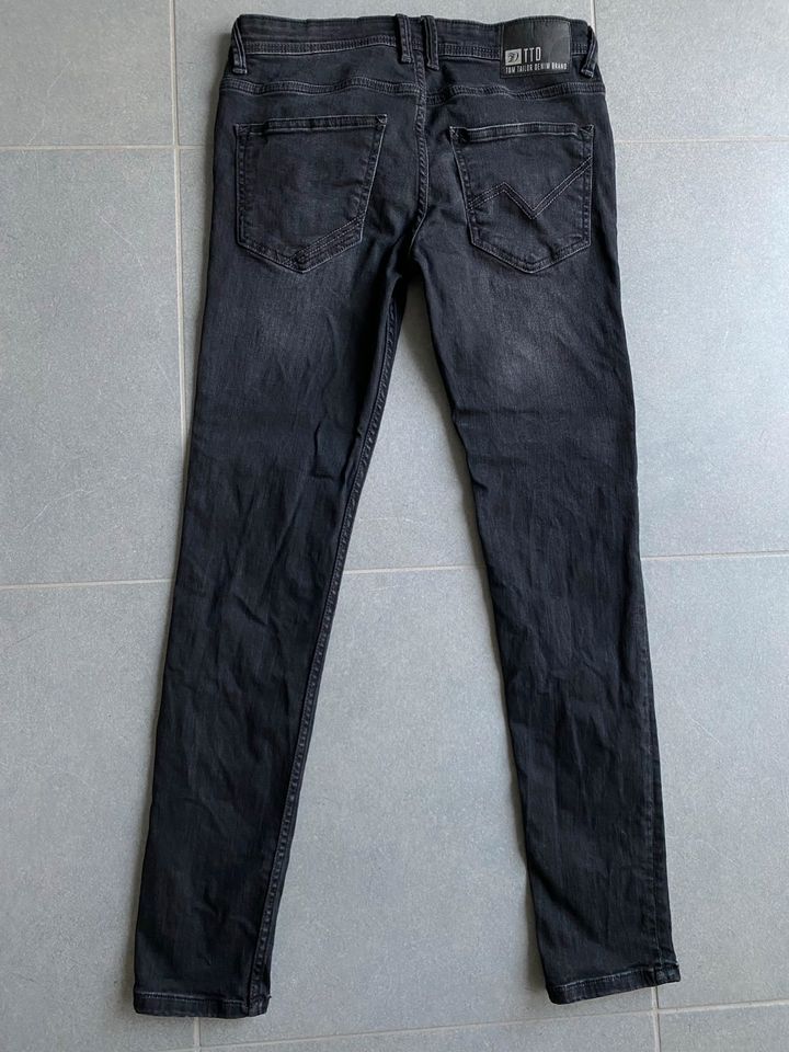 Jeans Tom Tailor Denim Skinny schwarz 28/32 in Roßtal