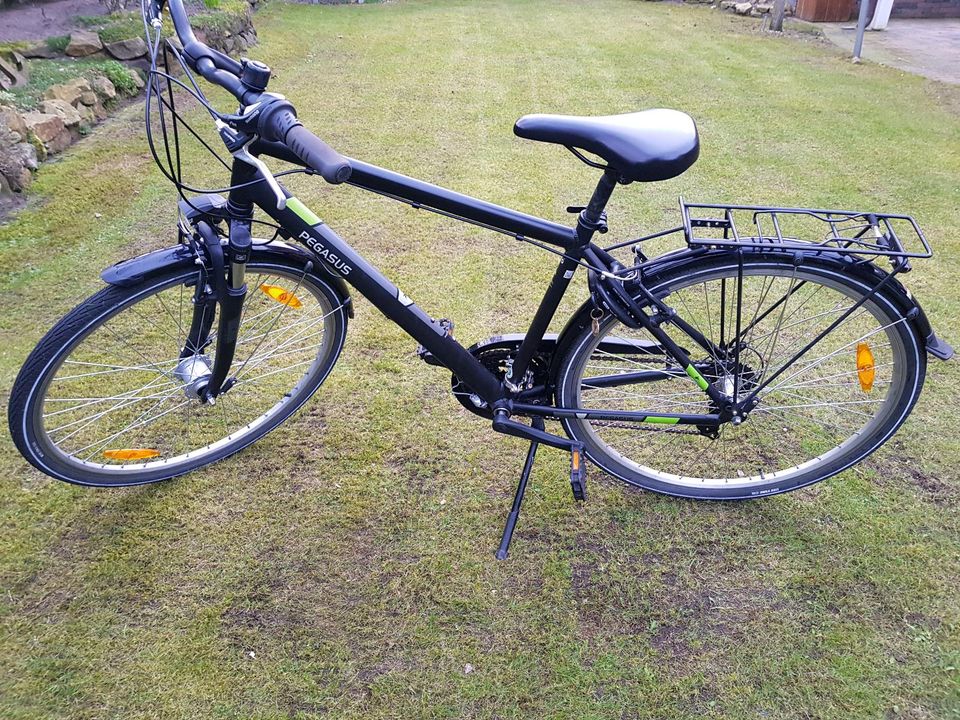 Jungenfahrrad 28 Zoll in Darme