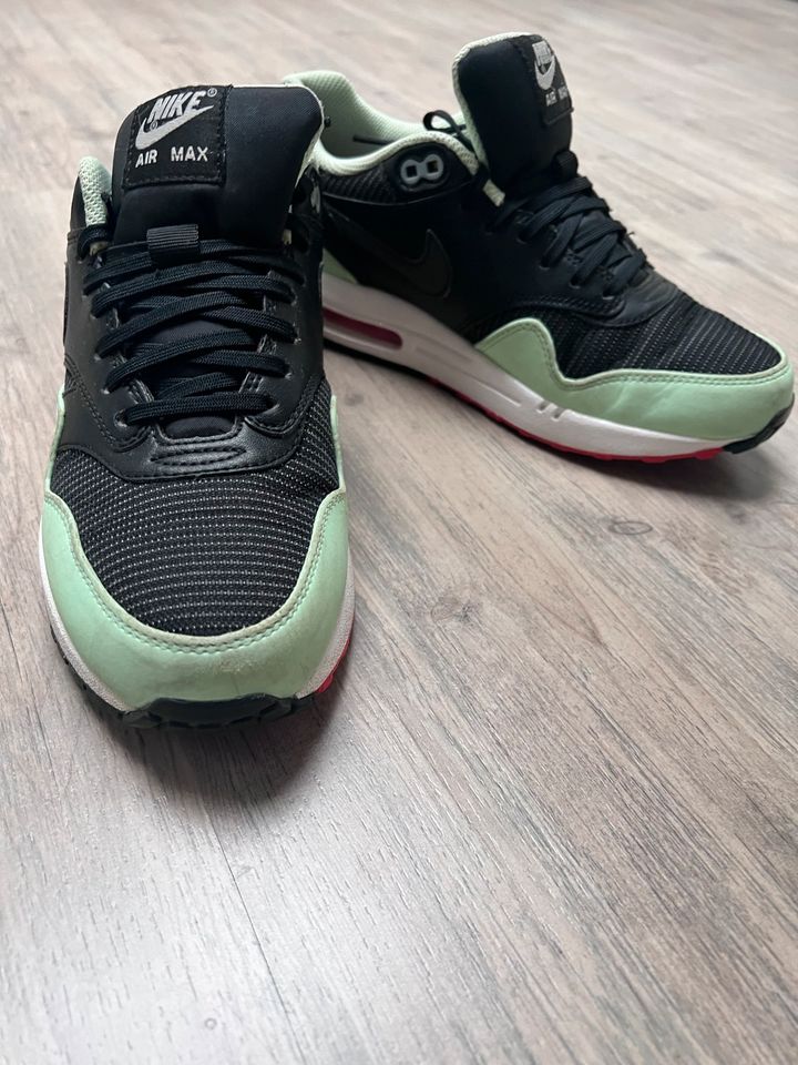 Nike Air Max 1 FB Yeezy US 8 / Größe 41 in Neuss