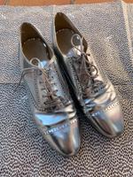 Silberne Schnürschuhe von COX Gr 37 Wandsbek - Hamburg Marienthal Vorschau