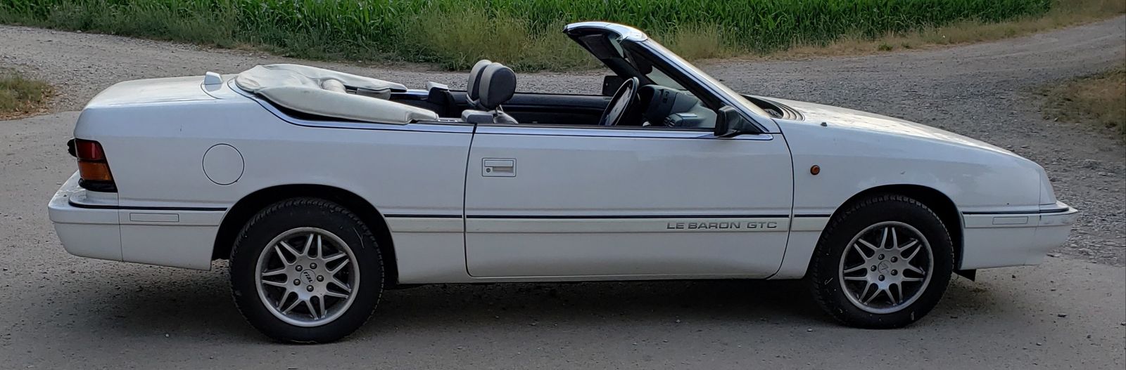 Abbildung des Autos Chrysler LeBaron Cabrio …