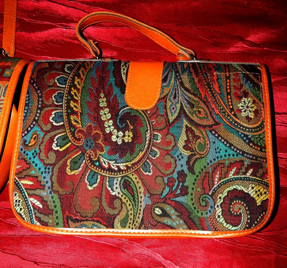 Aktentasche retro vintage Mac-book tasche bunt Paisley bestickt? in Salzgitter