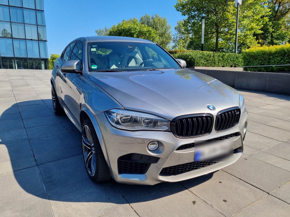 BMW X6 M    Bj.2015    Einzellstück    677 PS in München