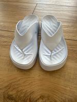 !!! Schicke Crocs Gateway Platform Flip Zehentreter !!! hellblau Brandenburg - Hoppegarten Vorschau