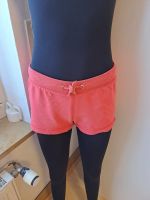 Damen Short Hose rot Gr. S Bayern - Allersberg Vorschau