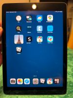 iPad 9,7" (6. Generation, 2018) 32 GB guter Zustand A1893 Nordrhein-Westfalen - Frechen Vorschau