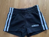 Adidas Sporthose Shorts Größe ca. 116 schwarz Nordrhein-Westfalen - Rheine Vorschau