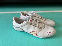 TOP Puma Sportschuhe Damen Sport Outdoor Schuhe Gr. 42 Weis Rot Bayern - Rosenheim Vorschau