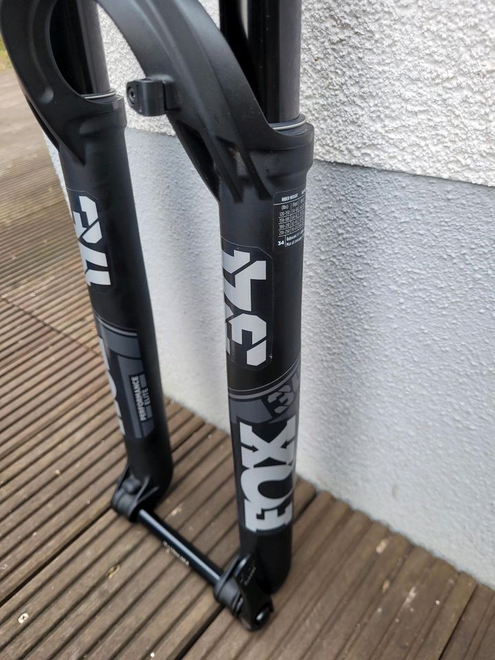 Fox 34 Fit4 3-pos-ad 29 Zoll 140mm Boost fast neu in Nalbach