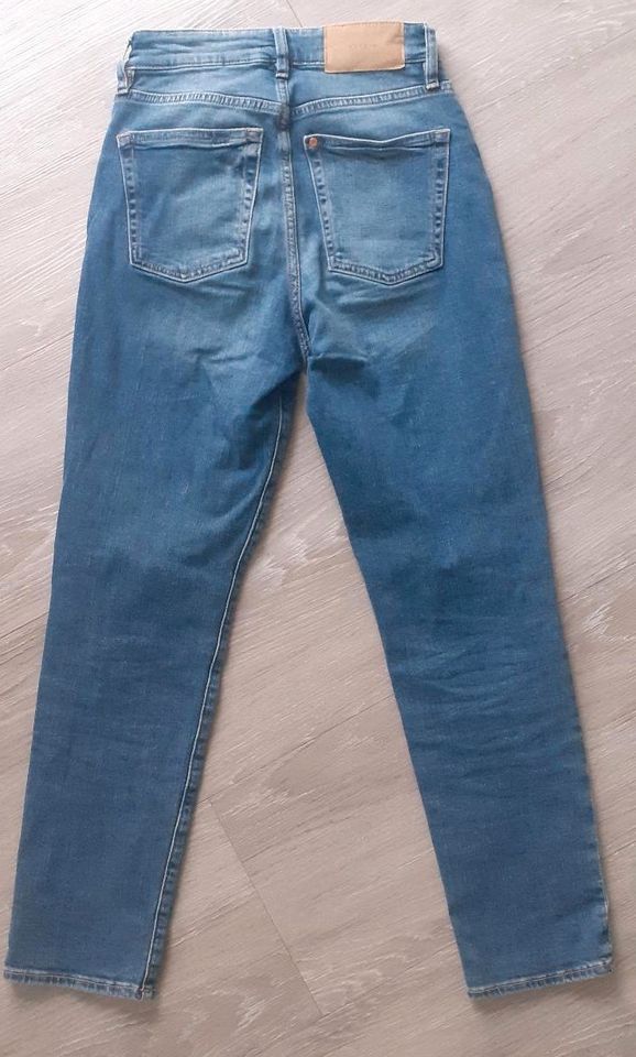 Jeans Hose Gr. 33 h&m Mom Jeans High Waist in Merchweiler