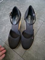 Tommy Hilfiger Damen Sandale gr. 38 schwarz Neuwertig wedges Nordrhein-Westfalen - Alsdorf Vorschau