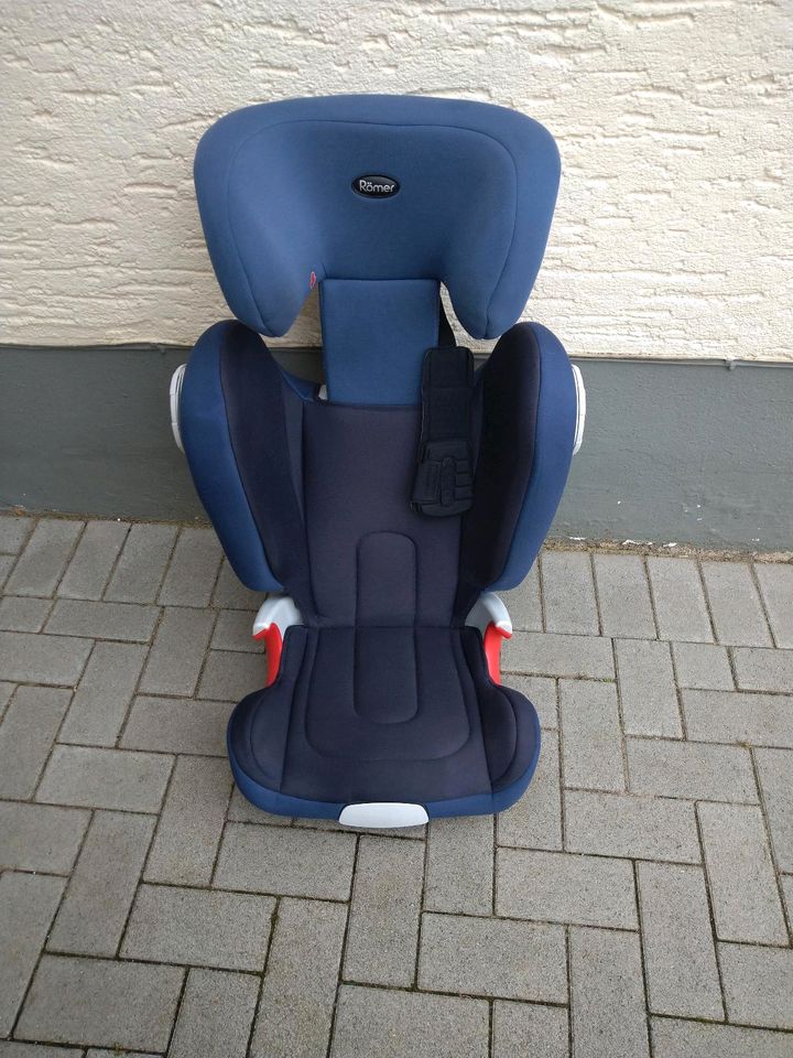 Autositz, Römer Kid Fix Sict. 15-36 KG in Neuenrade
