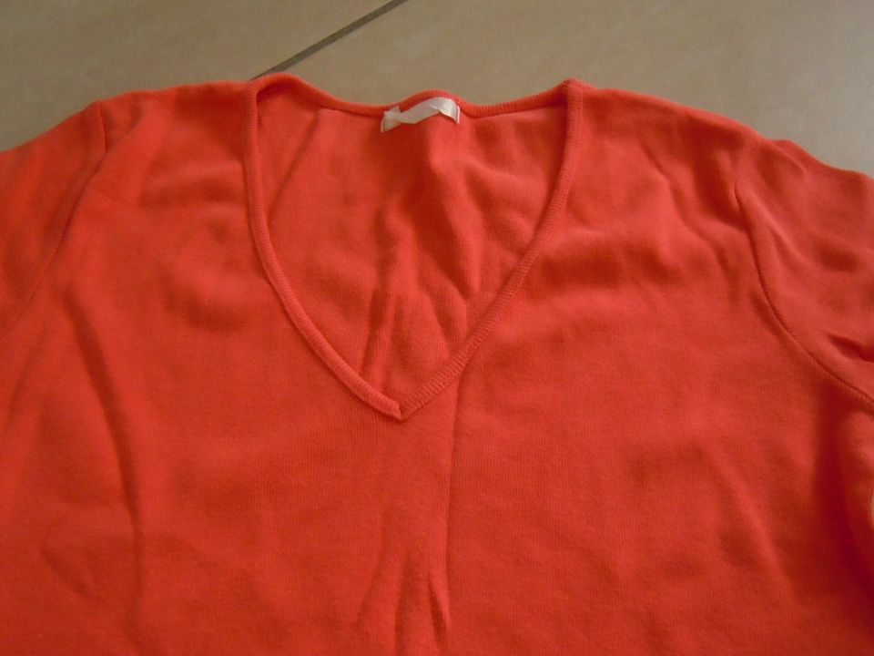 orangenes T-Shirt Gr.128 (7) in Groitzsch