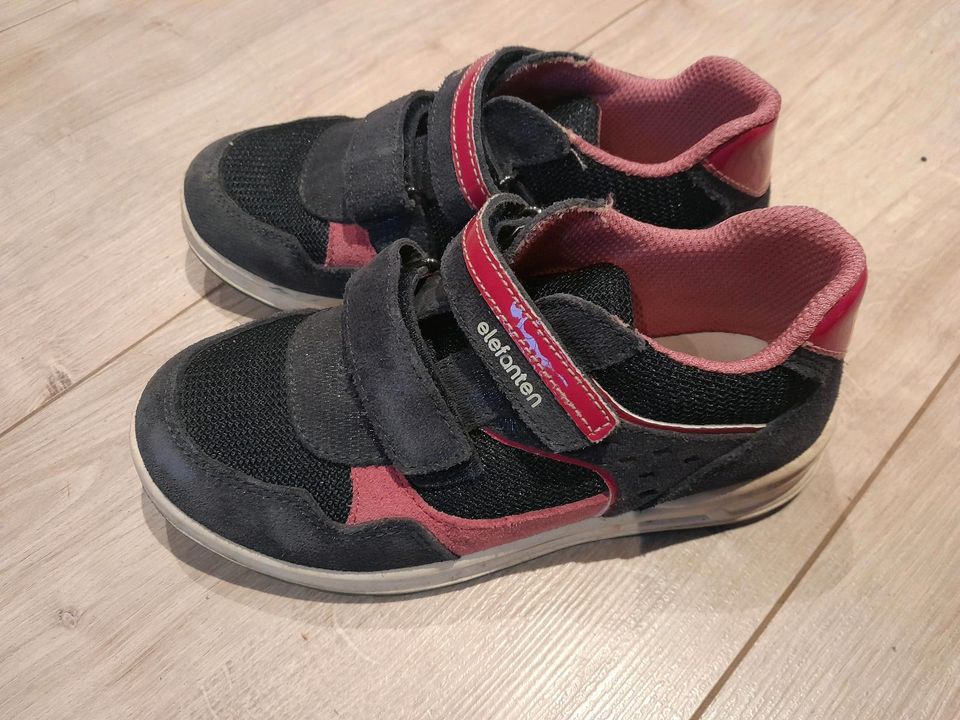 Halbschuhe Sneaker Elefanten Gr. 31 in Adorf-Vogtland