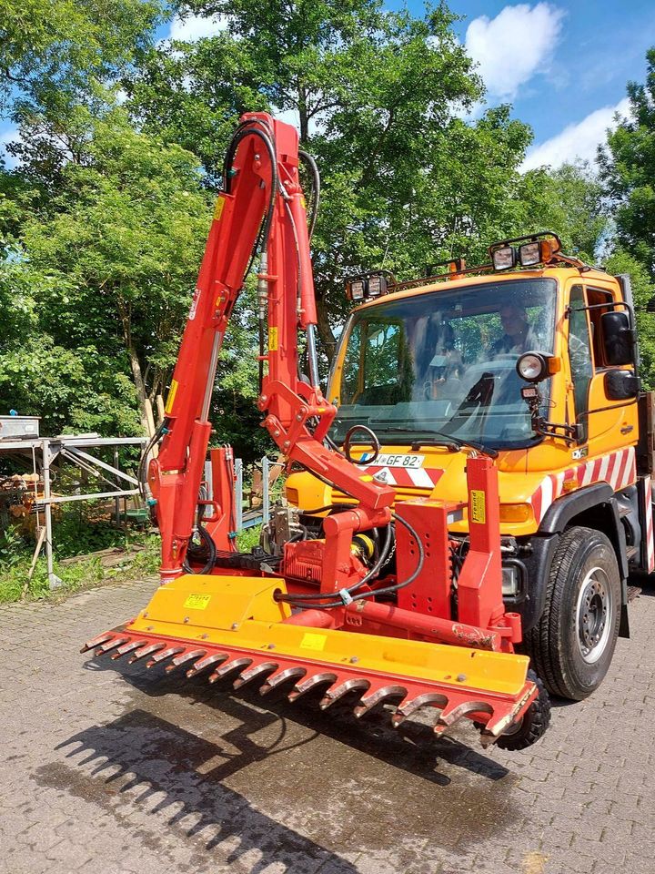 Suche Dücker Mulag Mähausleger Böschungsmulcher Schmidt Unimog in Selters