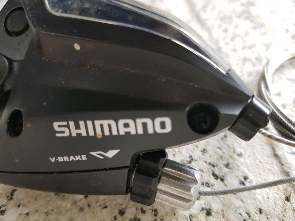 Shimano 7 fach und 3 fach Schalter mit Bremshebel in München