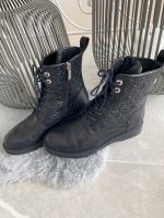 Marc Cain Stiefel Boots Stieflette schwarz 36 Hessen - Hungen Vorschau