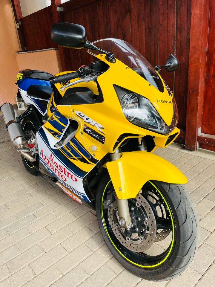 Honda CBR 600 F Sport PC35 Rossi Edition in Meuselwitz