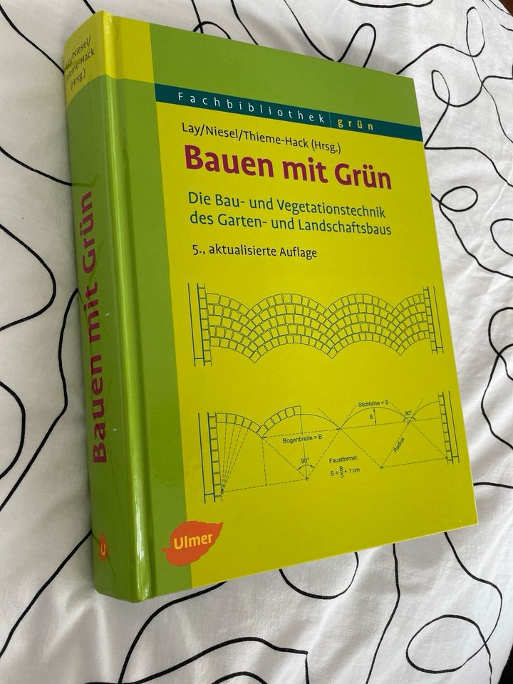 Bauen mit Grün Ulmer Buch Lay/Niesel/ Thieme-Hack in Iserlohn