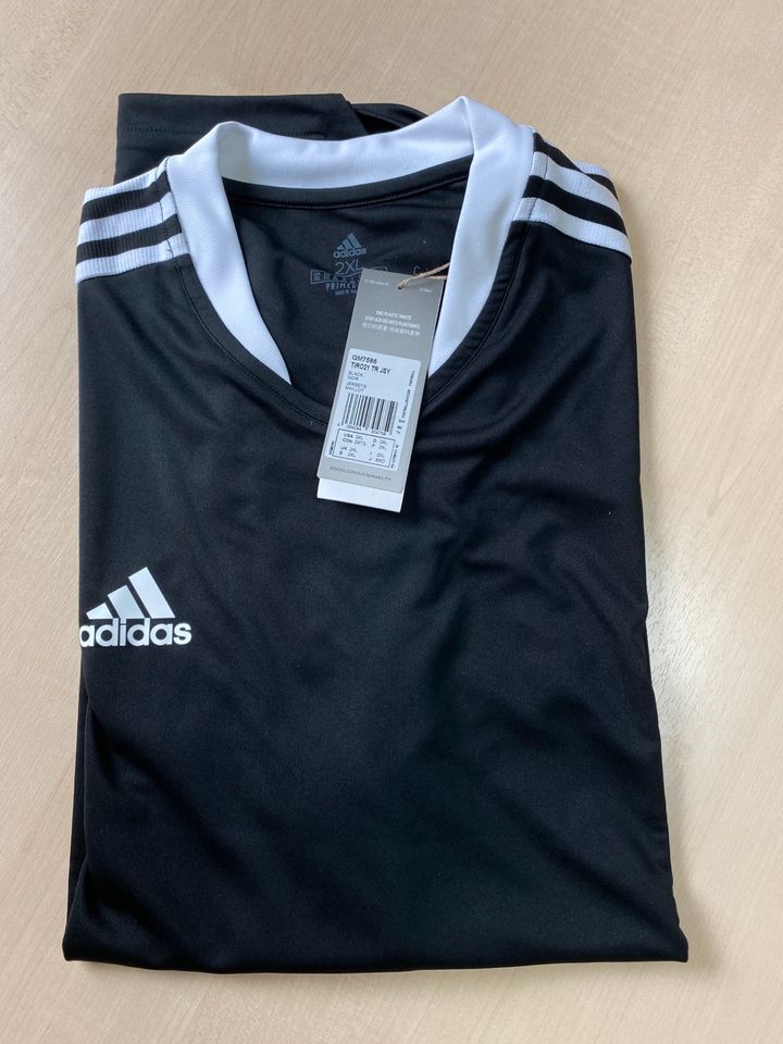 Adidas Trikot Schwarz Neu mit Etikett Gr XXL Fitness in Neustadt