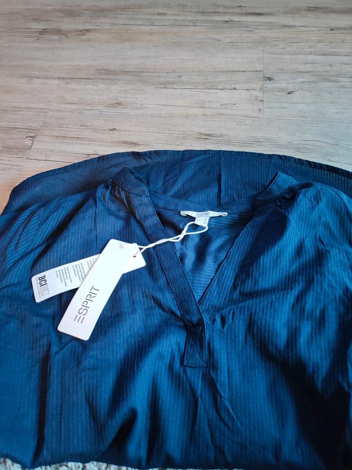 Esprit Bluse dunkelblau Größe L/40 in Langdorf