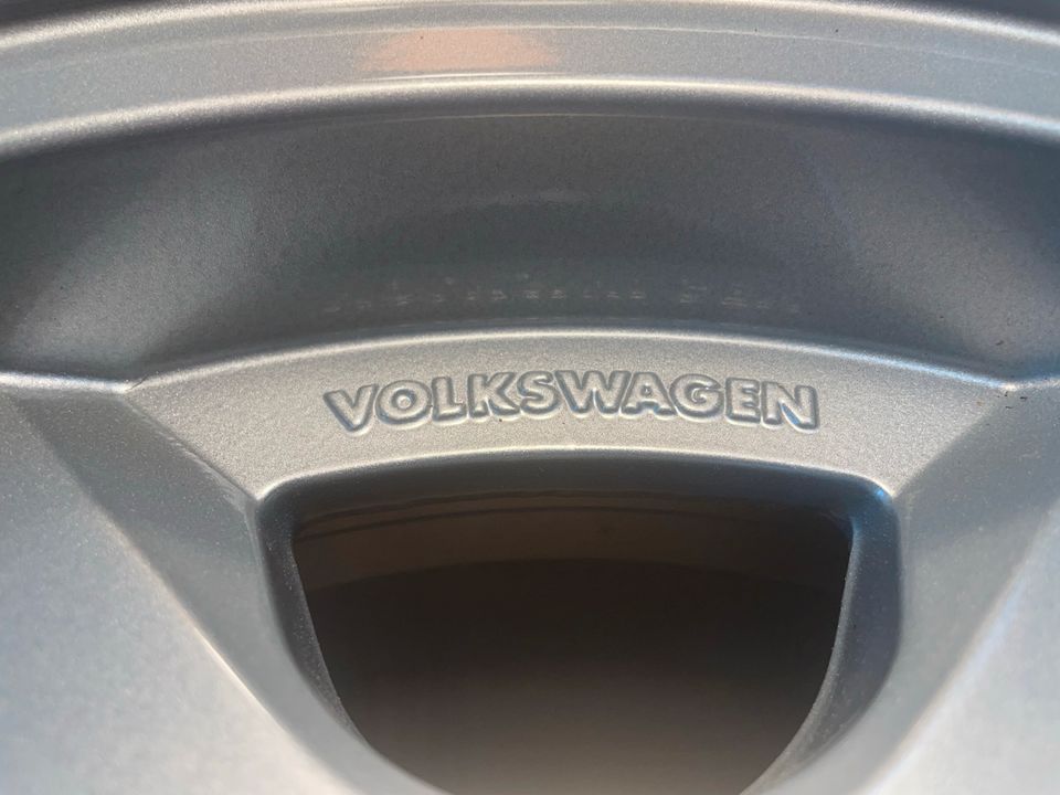 VW T3 Aluminiumfelge 6x14 ET 30 Multivan 251601025 in Hamburg