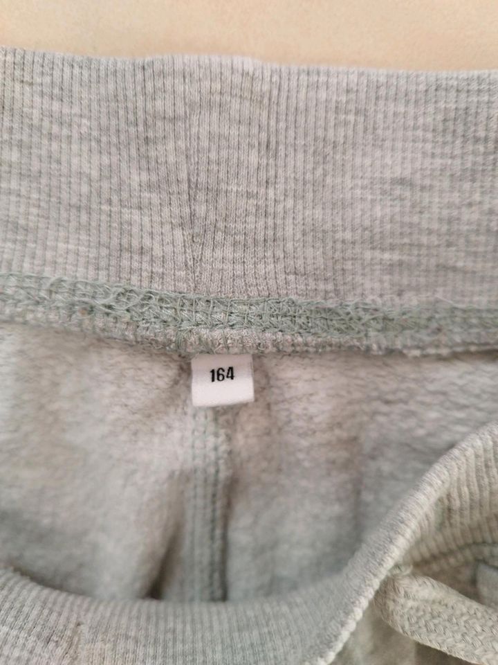 Jogginghose Mädchen 3 Stück 164, 170 H&M, C &A in Moritzburg