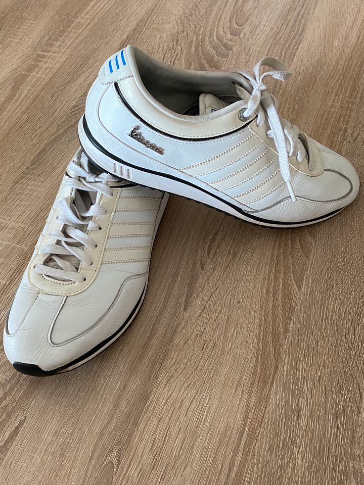 Adidas Sneaker „Vespa“ Edition Gr. 45 in Nordrhein-Westfalen - Bergisch  Gladbach | eBay Kleinanzeigen ist jetzt Kleinanzeigen