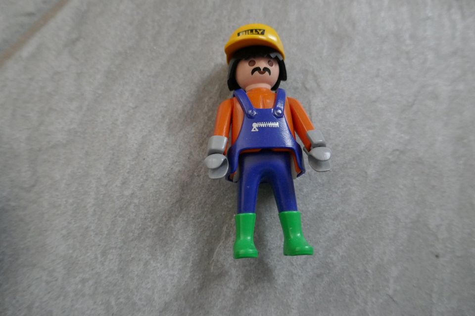 Playmobil Figuren 2,50 €  Postbote Handwerker in Solingen